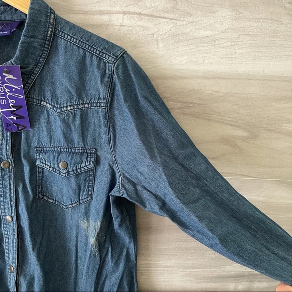 Miley Cyrus/Max Azria Denim Button Down - Picture 5 of 6